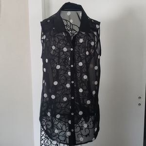 Women's Sz L sleeveless blouse